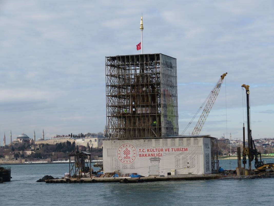Kız Kulesi darmadağın olmuş! Son hali tartışma konusu oldu, işte restorasyonda son durum... 24